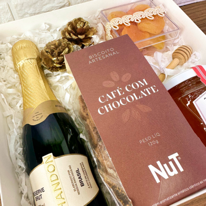 KIT ESPUMANTE - CHANDON & PETIT FOUR - Imagem 2