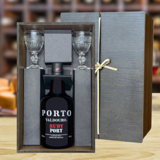 KIT VINHO DO PORTO COM TAÇAS